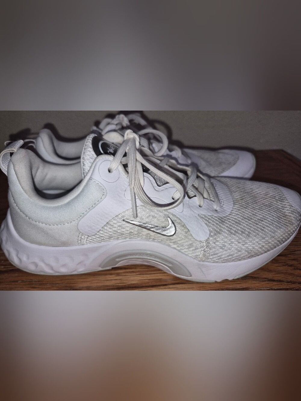 Nike Women's Renew In-Season TR 11 cross-training in the "White/Pure Size 7.5